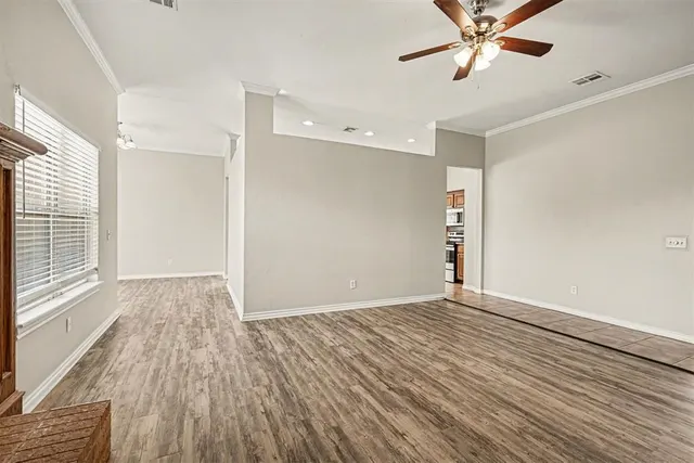 Photo 7 — 2912 Danielle Terrace, Moore, OK 73160
