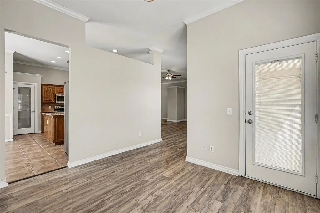 Photo 9 — 2912 Danielle Terrace, Moore, OK 73160
