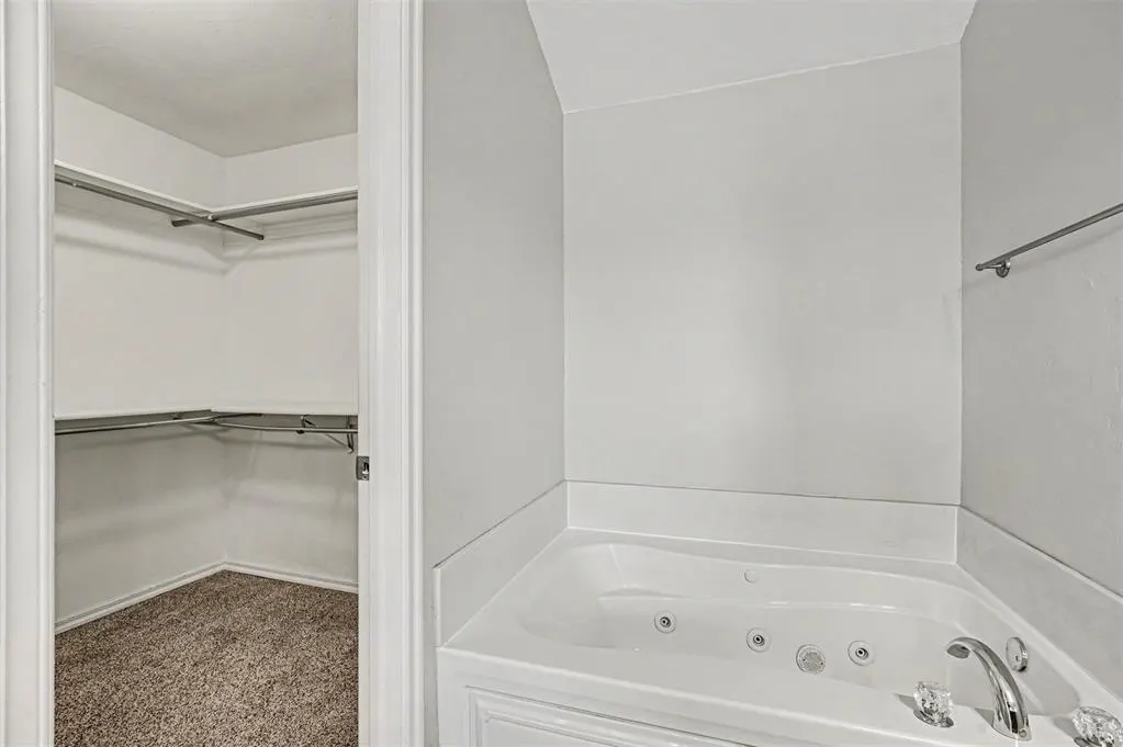 Photo 17 — 2912 Danielle Terrace, Moore, OK 73160