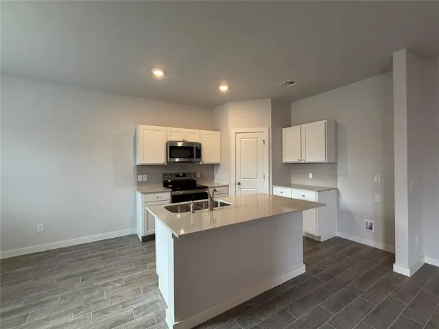 Photo 3 — 17270 Lantana Loop, Newalla, OK 74857