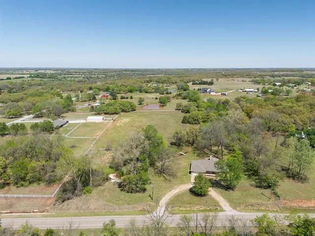 Photo 2 — 39408 Hazel Dell Road, Shawnee, OK 74804