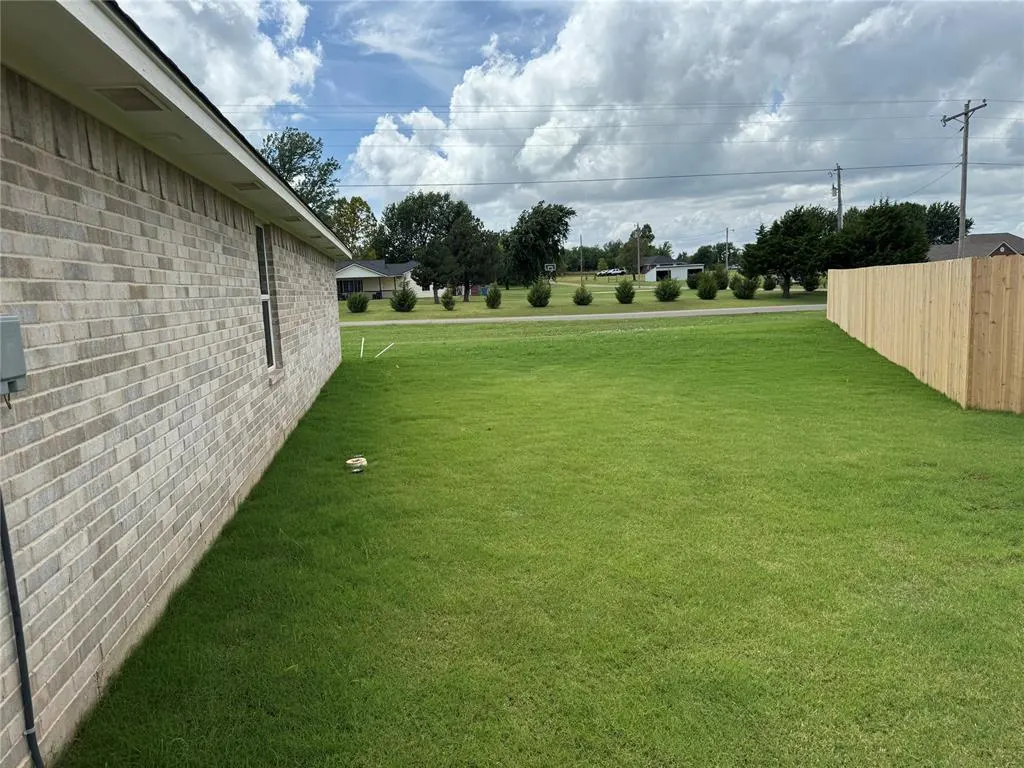 Photo 31 — 831 Virginia Avenue, Newcastle, OK 73065