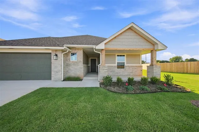Photo 2 — 831 Virginia Avenue, Newcastle, OK 73065