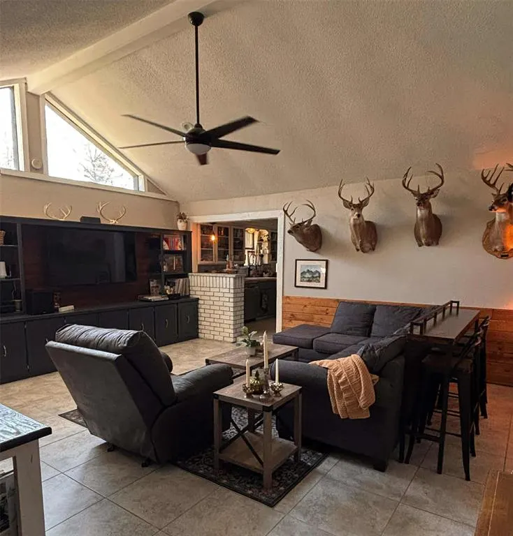 Photo 8 — 402 Elm Street, Broken Bow, OK 74728