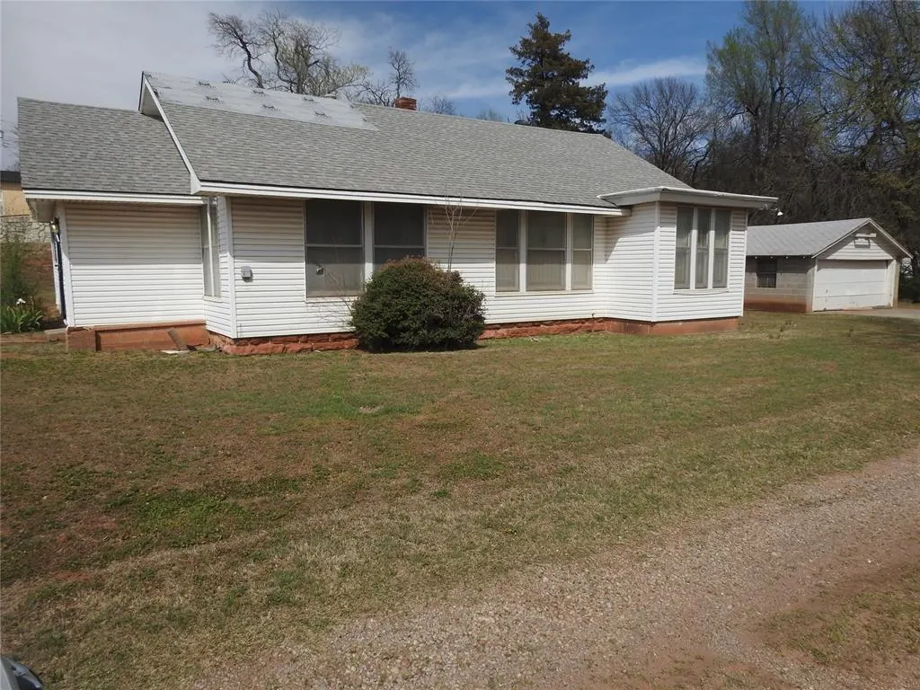 Photo 2 — 1428 N Bryant Avenue, Oklahoma City, OK 73117