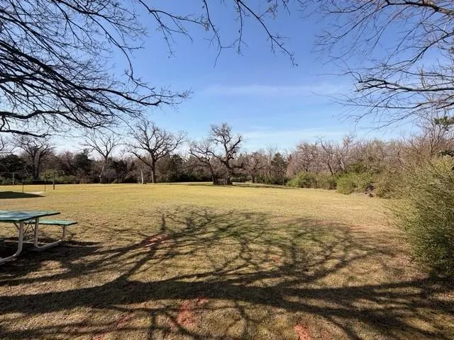 Photo 6 — 527 NE 63RD Street, Oklahoma City, OK 73105