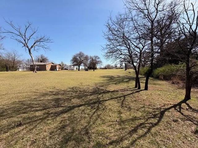Photo 12 — 527 NE 63RD Street, Oklahoma City, OK 73105