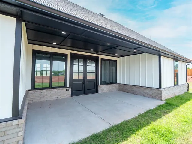 Photo 7 — 41267 Steele Street, Shawnee, OK 74804