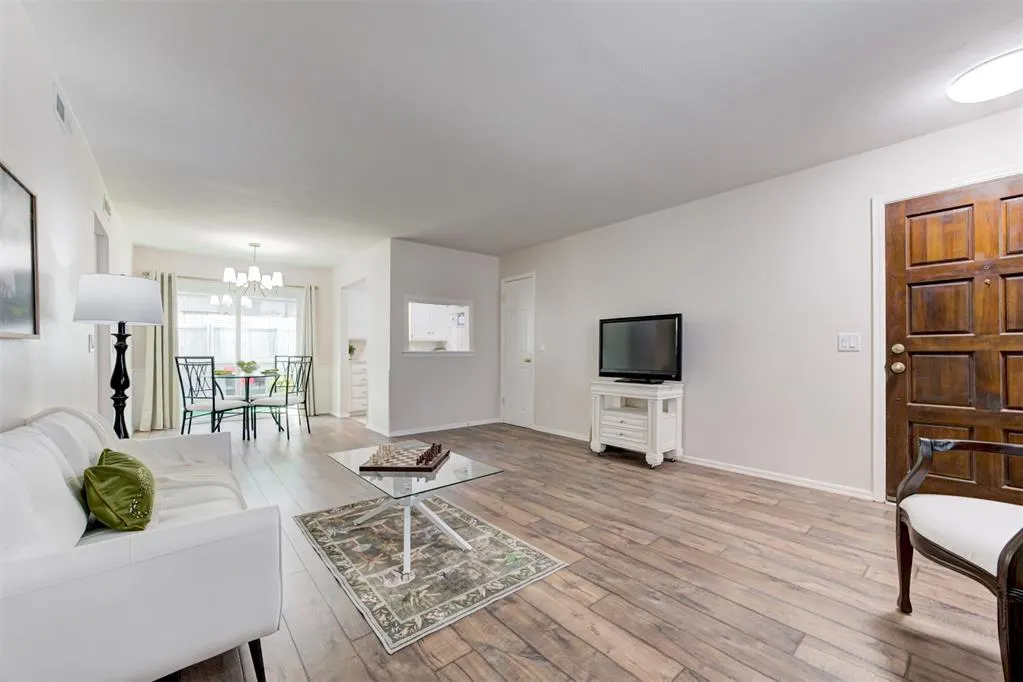 Photo 7 — 11415 N May Avenue A, Oklahoma City, OK 73120