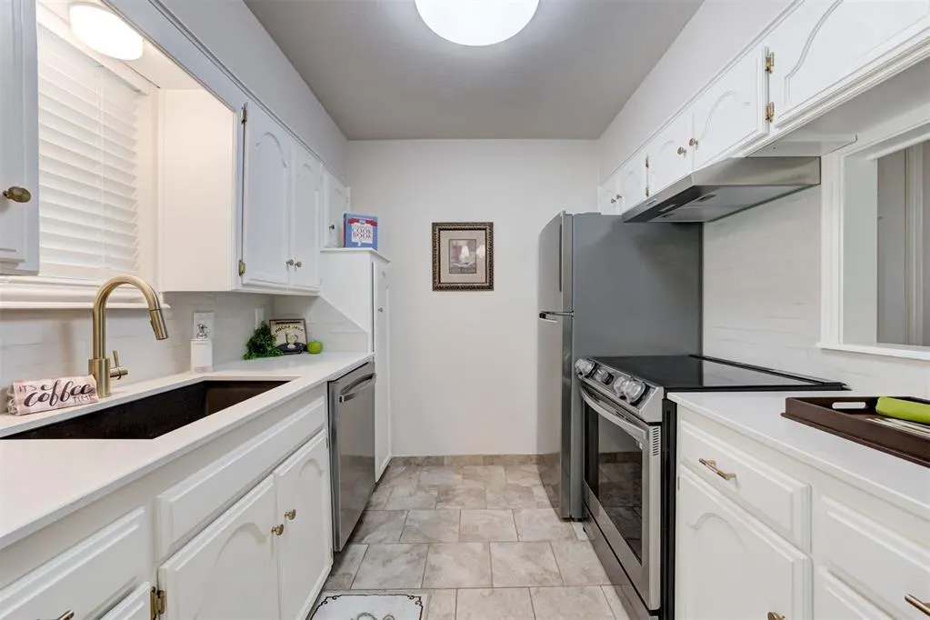 Photo 13 — 11415 N May Avenue A, Oklahoma City, OK 73120