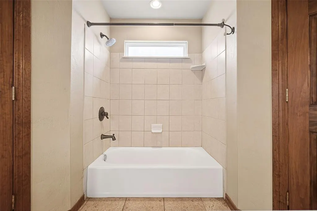Photo 24 — 209 N Rush Avenue, Rush Springs, OK 73082