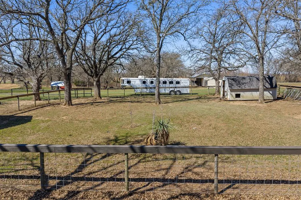 Photo 44 — 29705 S County Road 1650 Road, Elmore City, OK 73433