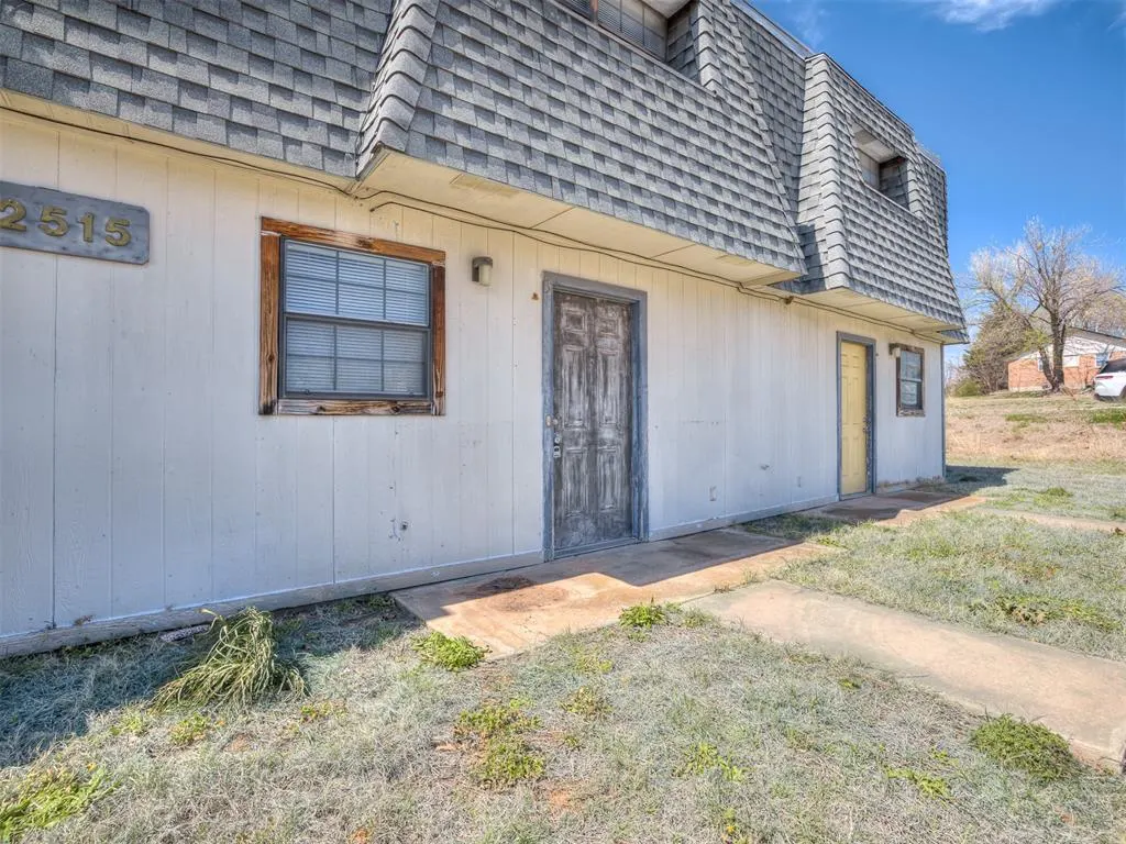 Photo 2 — 2515 Harper Road, Choctaw, OK 73020