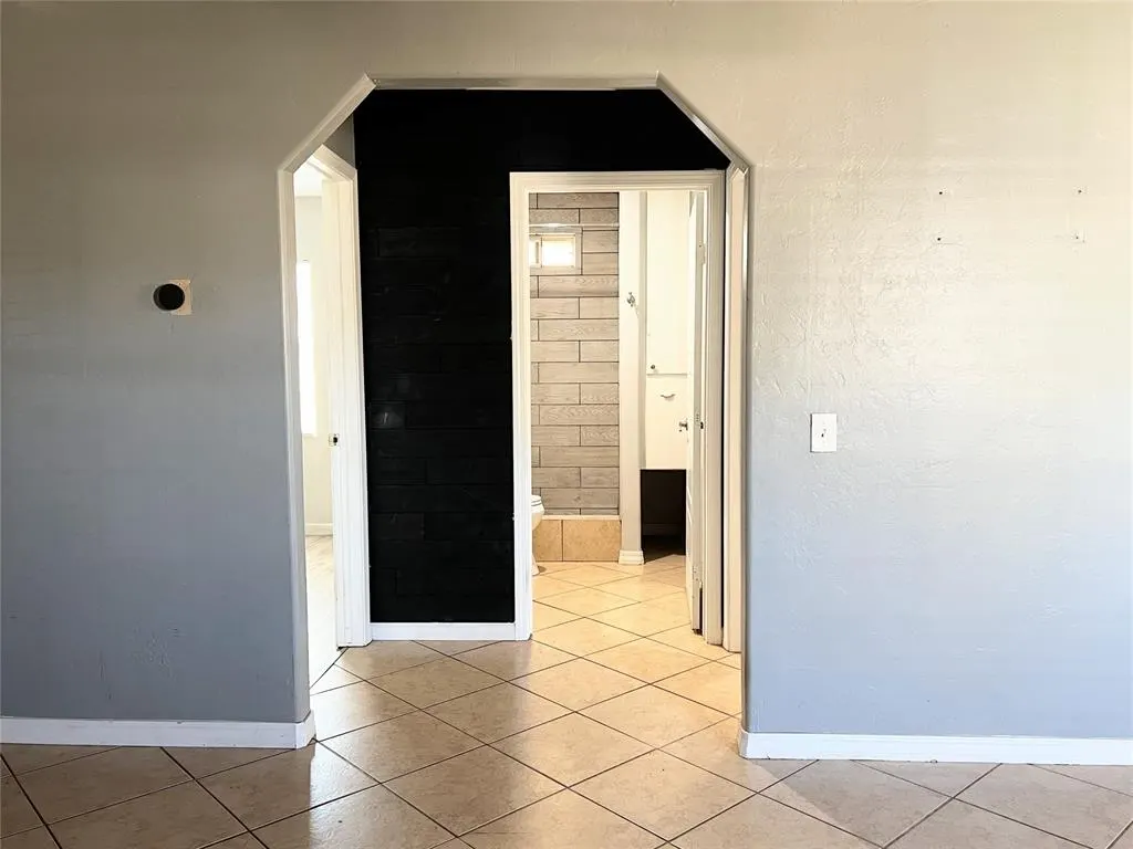 Photo 16 — 5808 Empire Boulevard, Oklahoma City, OK 73129