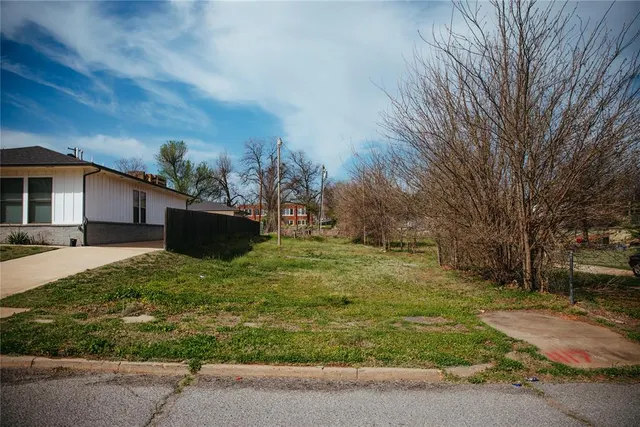 Front exterior — 1117 NE 6th Street, Oklahoma City, OK 73117
