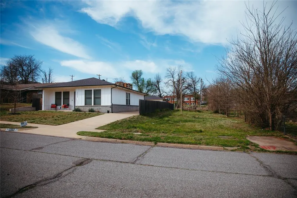 Photo 11 — 1117 NE 6th Street, Oklahoma City, OK 73117