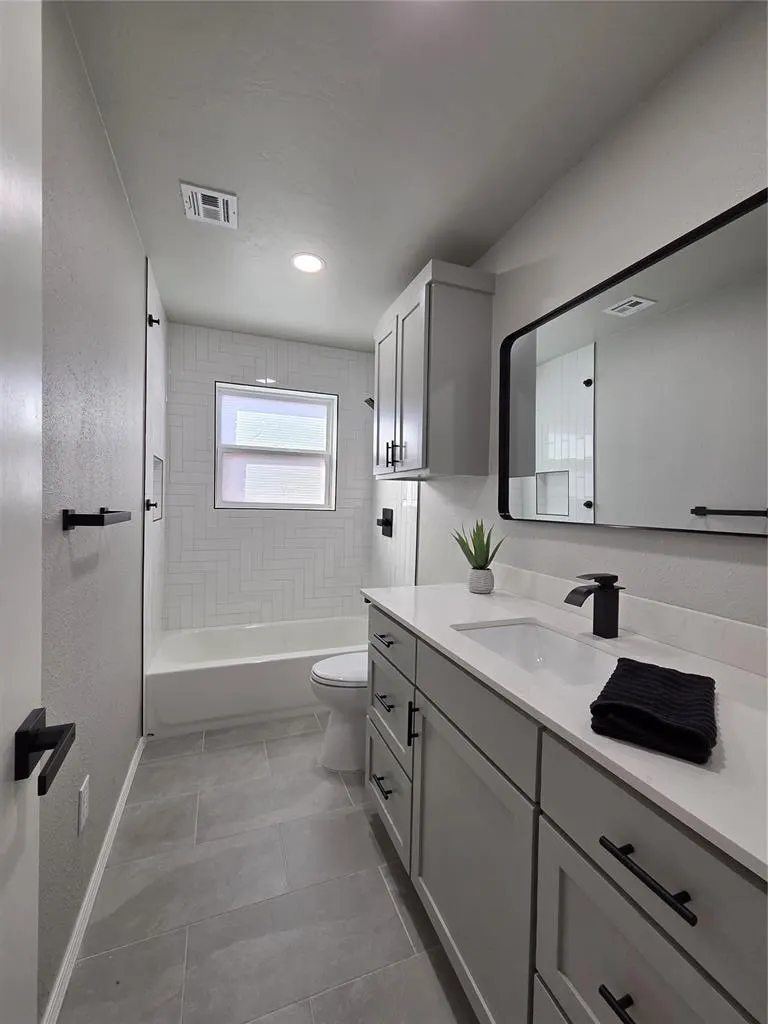Photo 17 — 701 Royal Avenue, Oklahoma City, OK 73130