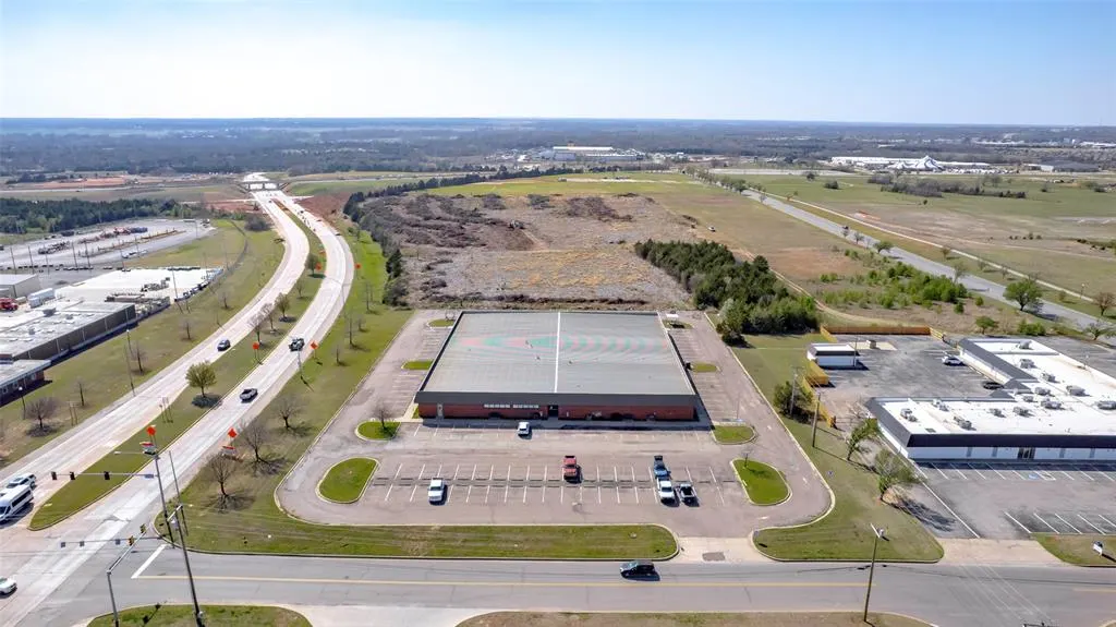 Front exterior — 1400 N Kennedy Avenue, Shawnee, OK 74801