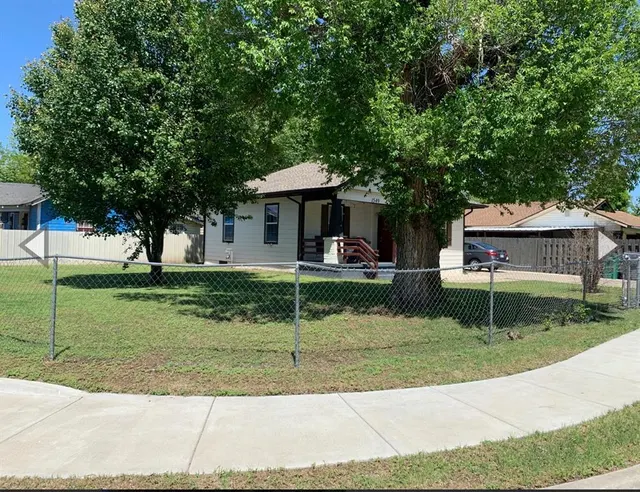 Front exterior — 1549 SW 24th Street, Oklahoma City, OK 73108