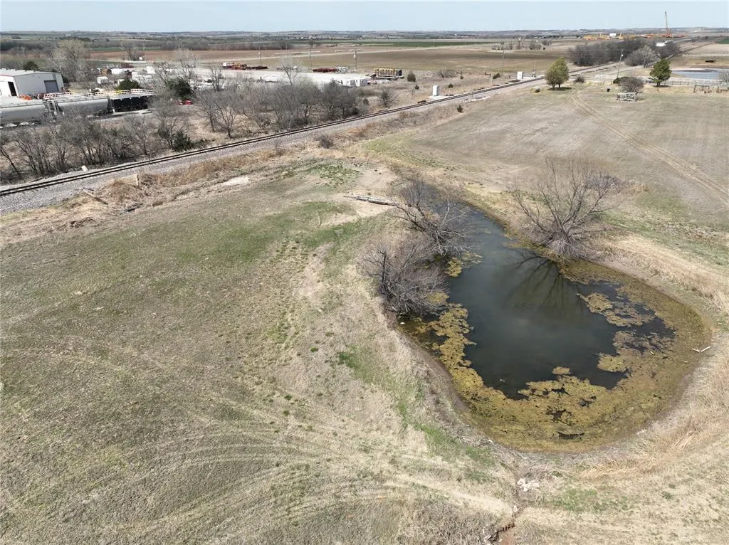 Photo 17 — 305 E Dutton Road, Pocasset, OK 73079