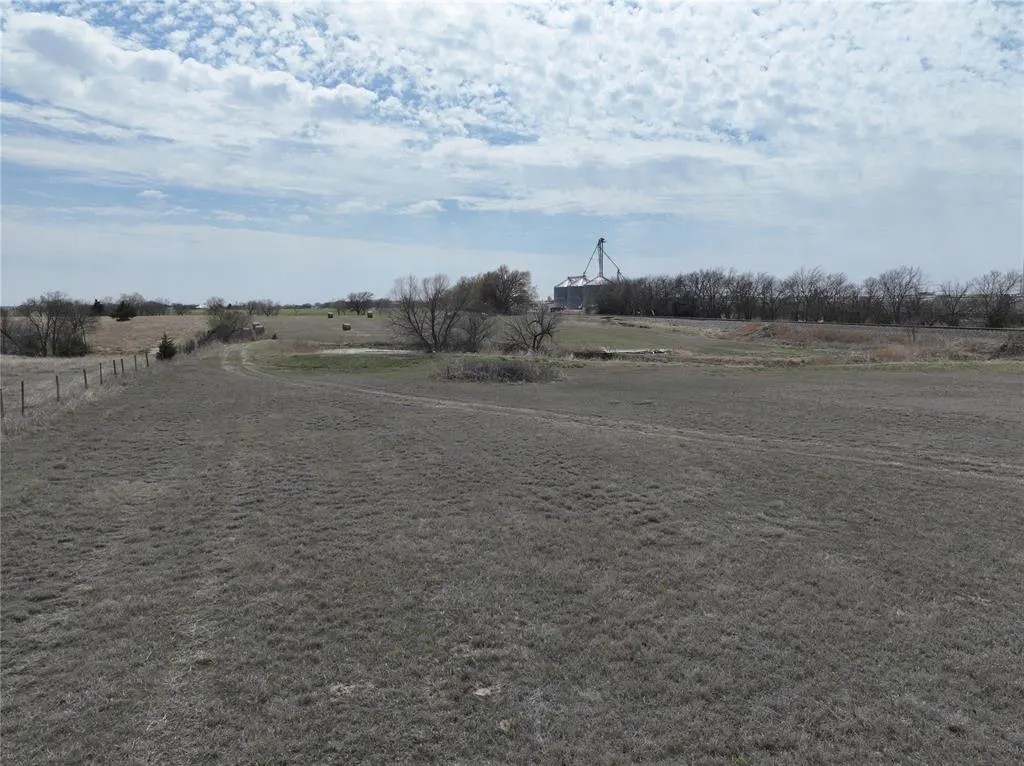 Photo 19 — 305 E Dutton Road, Pocasset, OK 73079