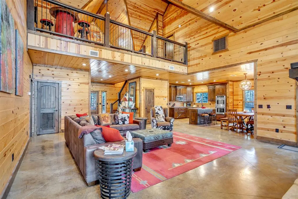 Photo 8 — 658 Sugar Pine Loop, Broken Bow, OK 74728