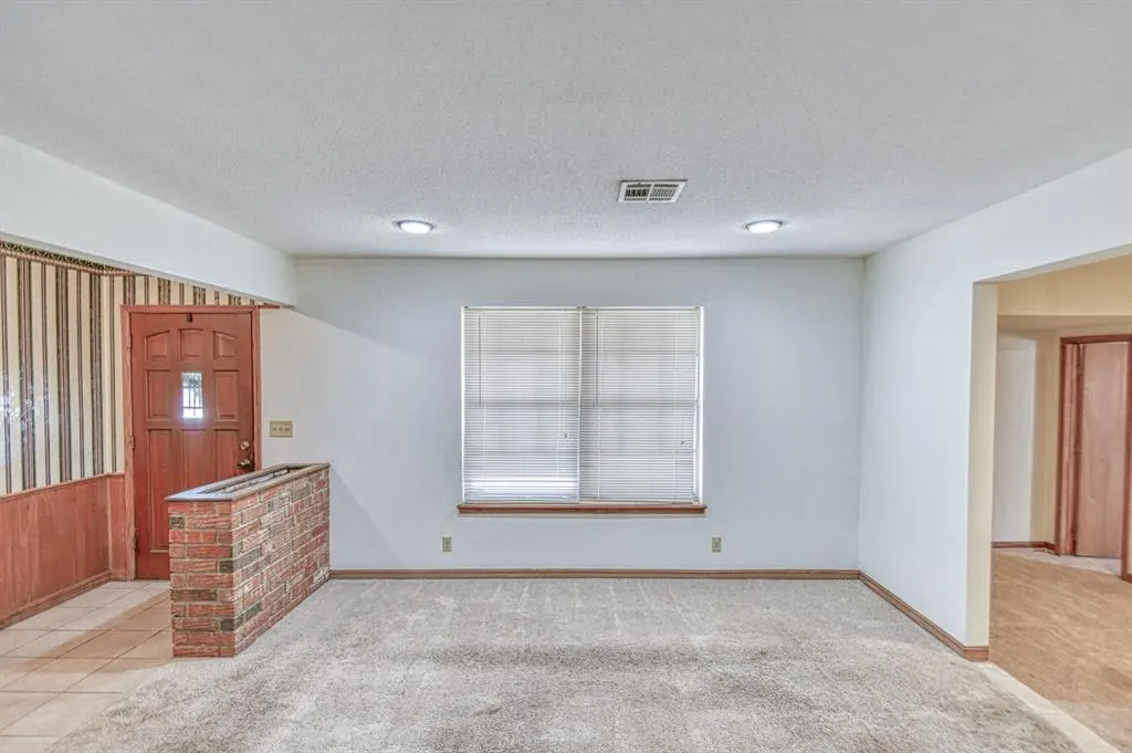 Photo 7 — 216 Brent Street, Meeker, OK 74855
