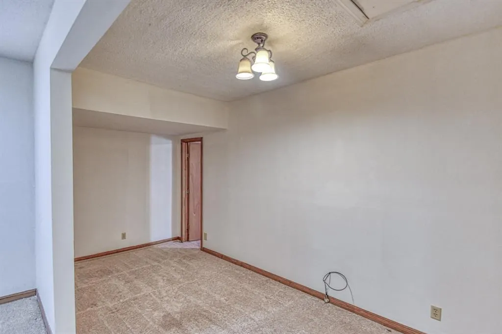 Photo 9 — 216 Brent Street, Meeker, OK 74855