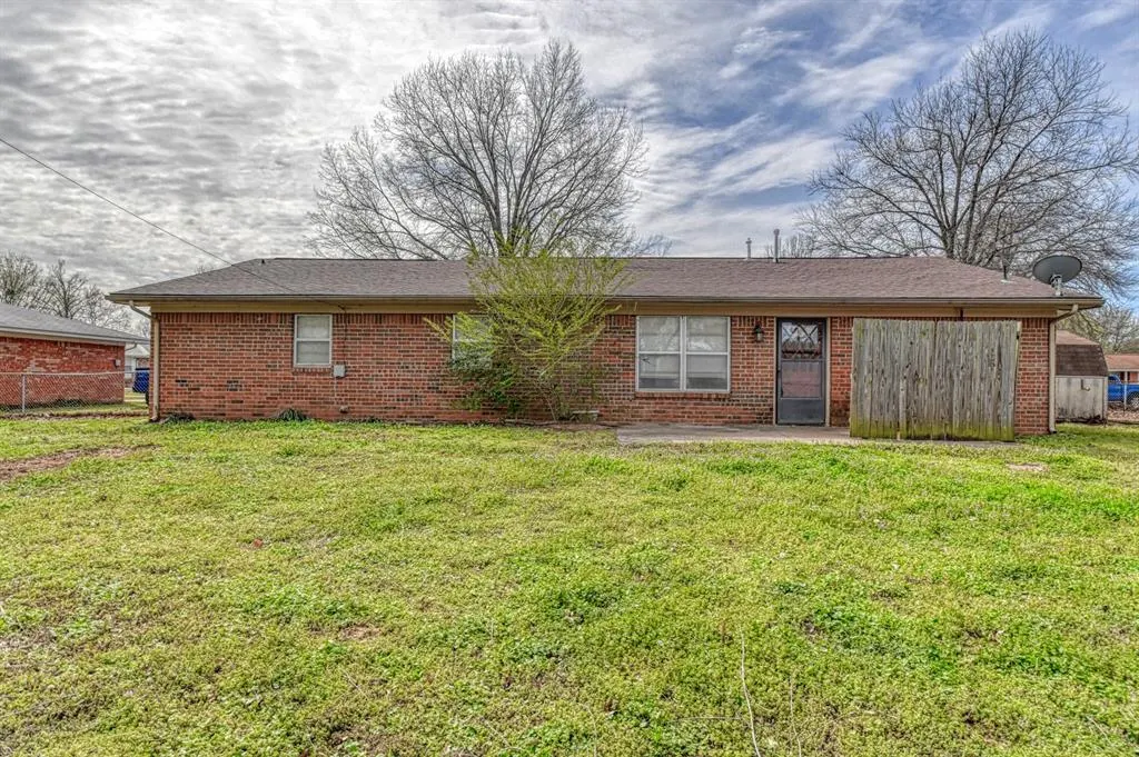 Photo 34 — 216 Brent Street, Meeker, OK 74855