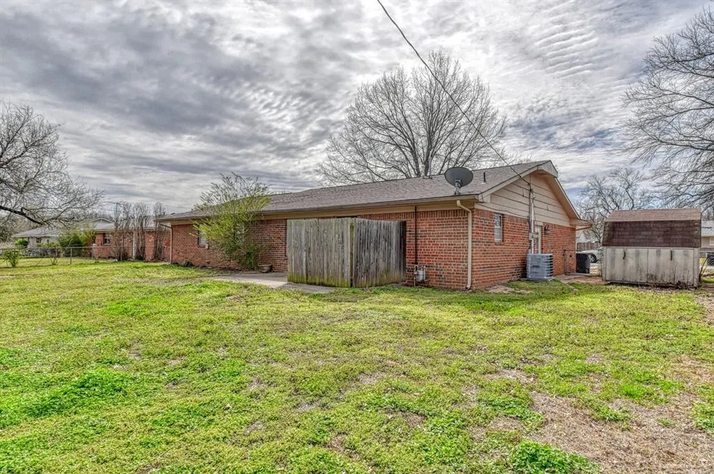 Photo 37 — 216 Brent Street, Meeker, OK 74855