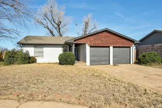 Sold home at 743 W Juniper Drive