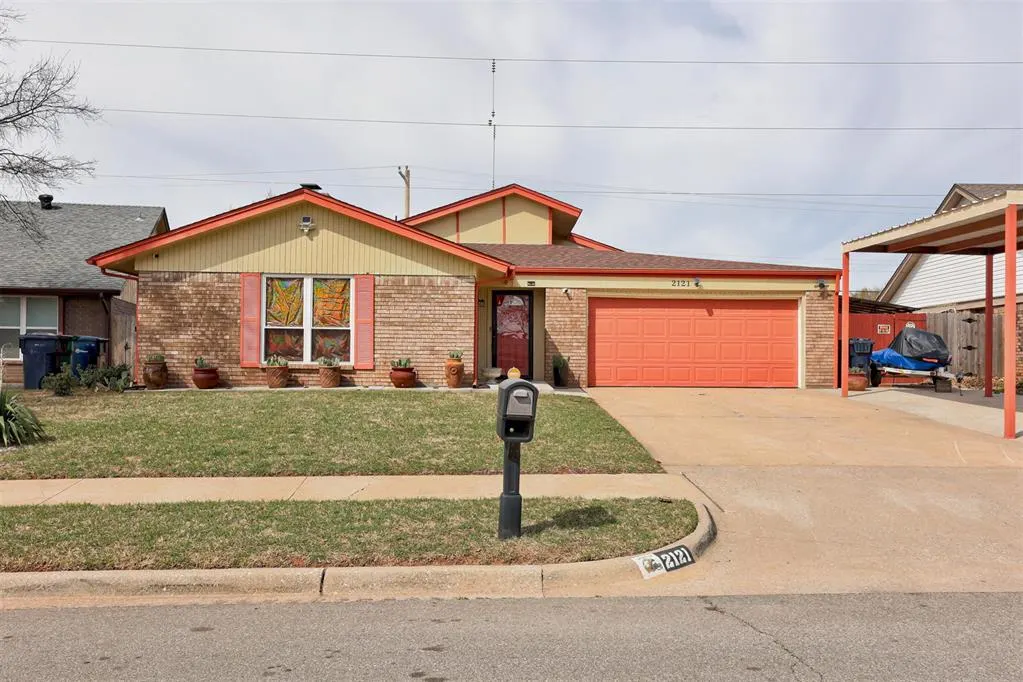 Front exterior — 2121 NW 115th Terrace, Oklahoma City, OK 73120