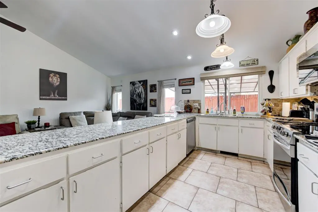 Photo 21 — 2121 NW 115th Terrace, Oklahoma City, OK 73120
