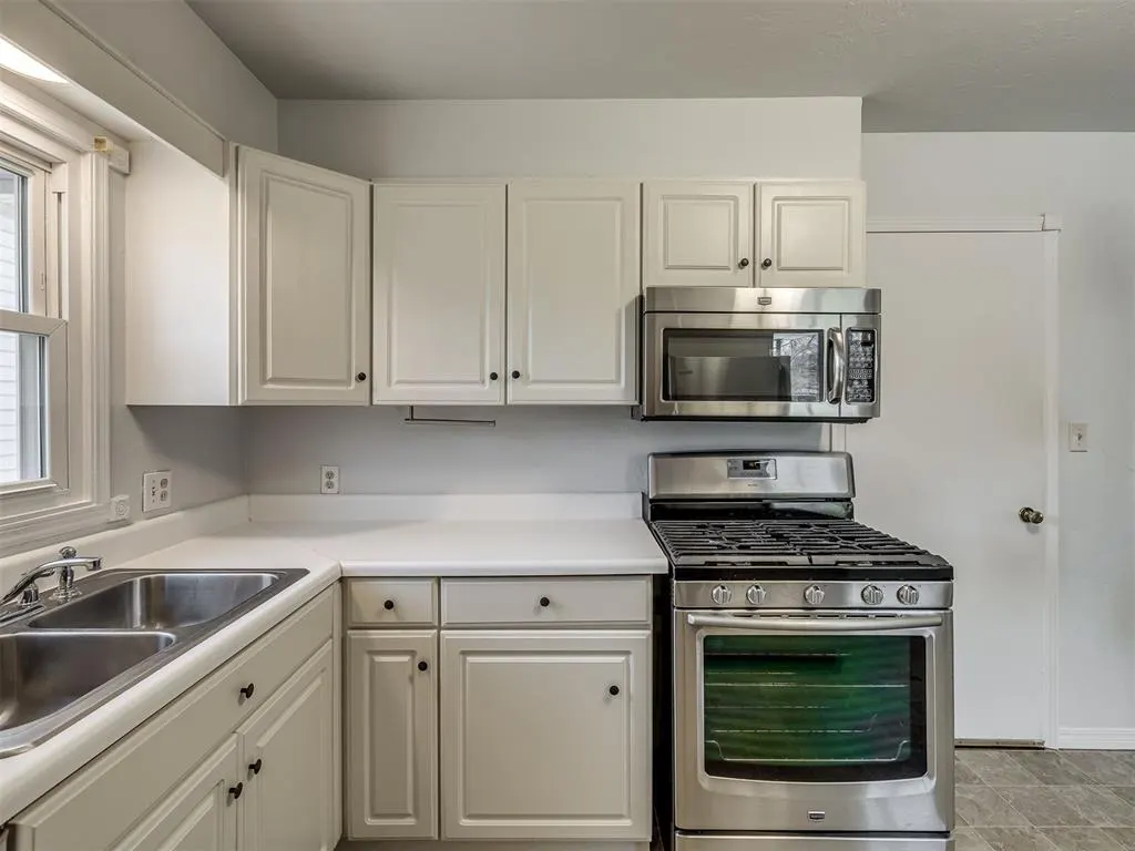 Photo 9 — 94 Shirley Lane, Edmond, OK 73003