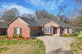 Sold home at 1517 Tahlequah Drive