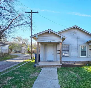 Sold home at 1312 NW 12th Street