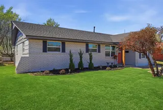 Sold home at 105 S Dillon Avenue