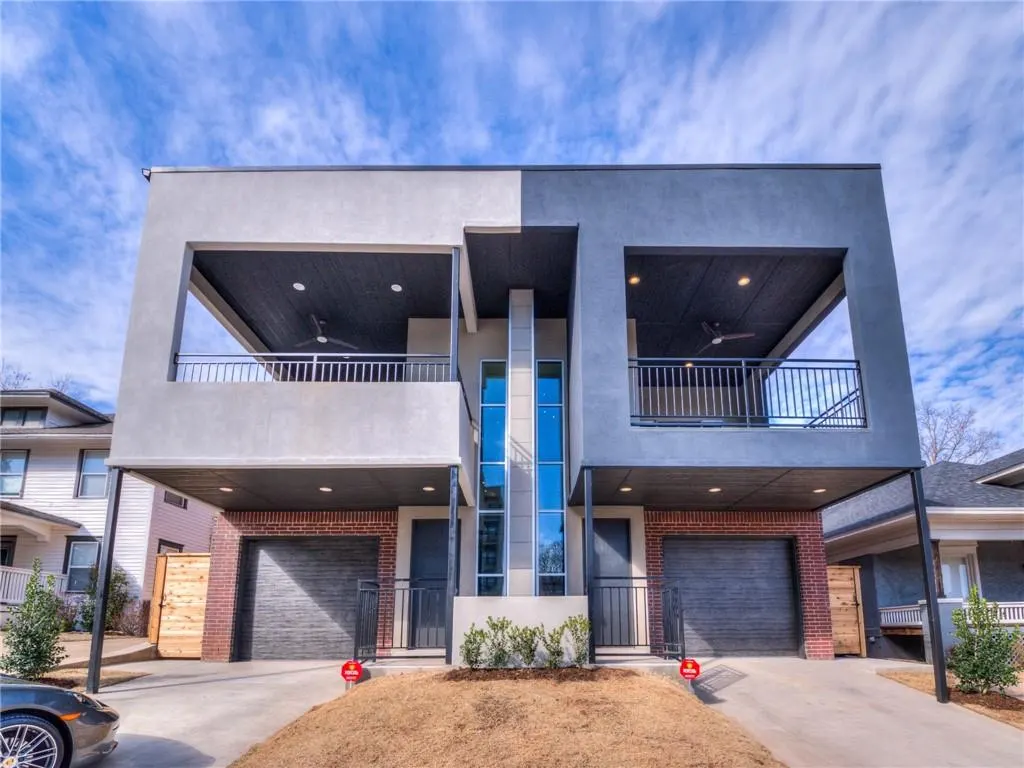 Front exterior — 911 NW 13 Street A&B, Oklahoma City, OK 73106