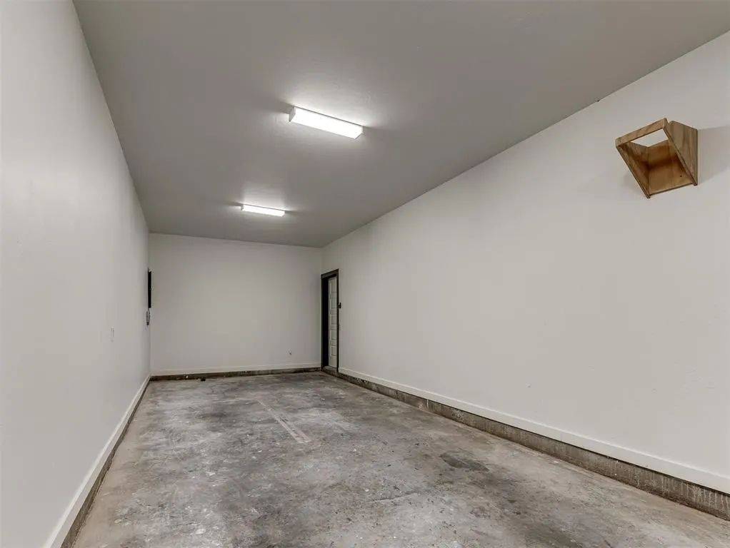 Photo 42 — 911 NW 13 Street A&B, Oklahoma City, OK 73106