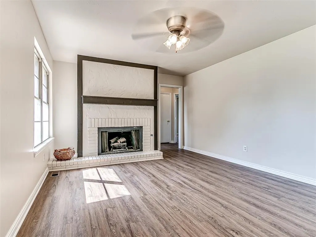 Photo 3 — 6119 N Redmond Court, Warr Acres, OK 73122