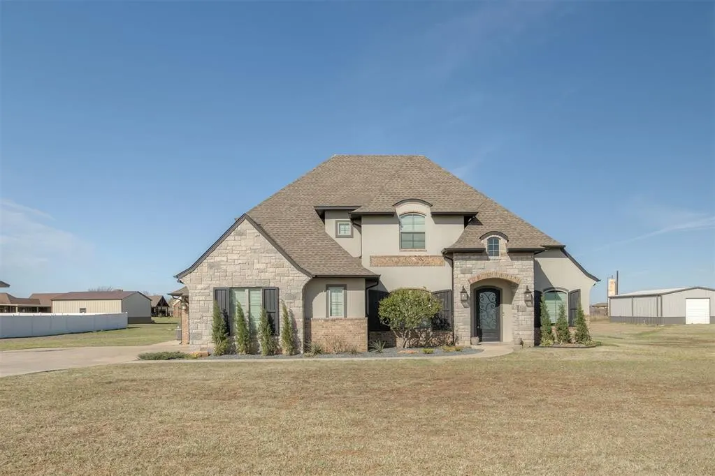 Front exterior — 23921 N Pennsylvania Avenue, Edmond, OK 73025