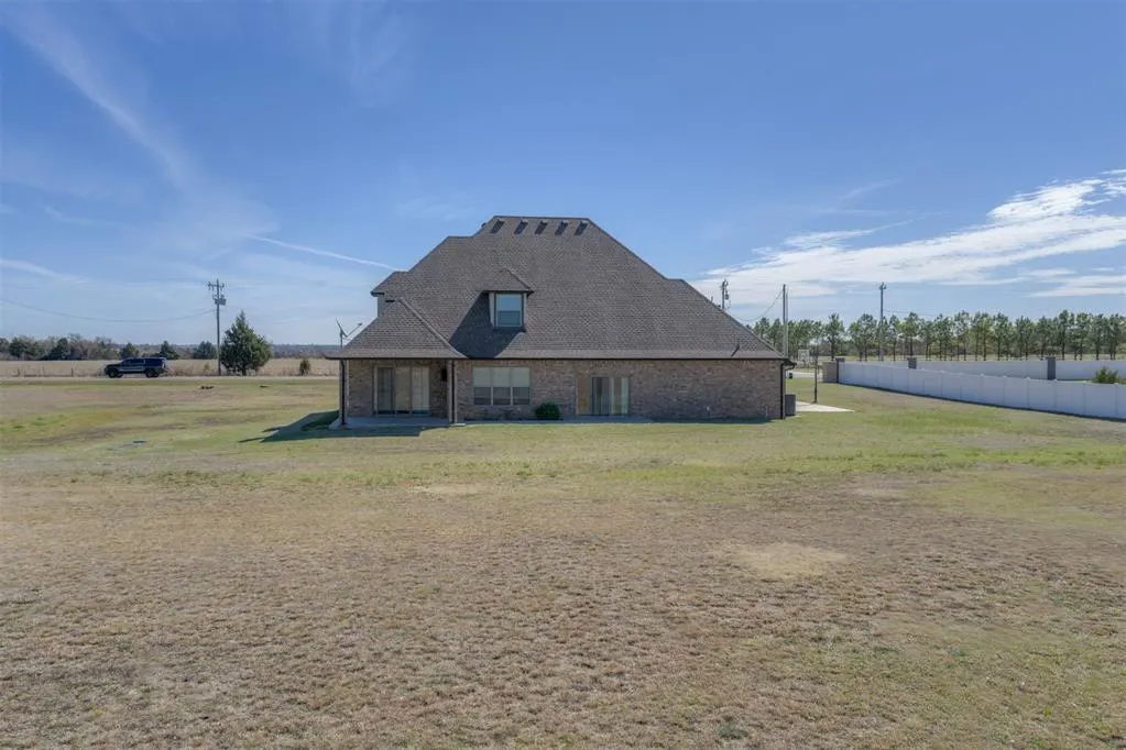Photo 44 — 23921 N Pennsylvania Avenue, Edmond, OK 73025