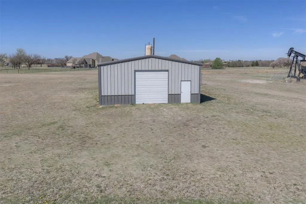 Photo 45 — 23921 N Pennsylvania Avenue, Edmond, OK 73025