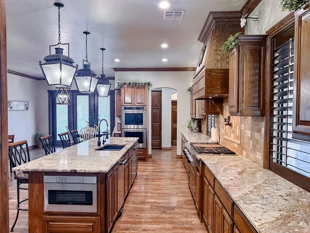 Photo 11 — 11905 N 1790 Road, Erick, OK 73645