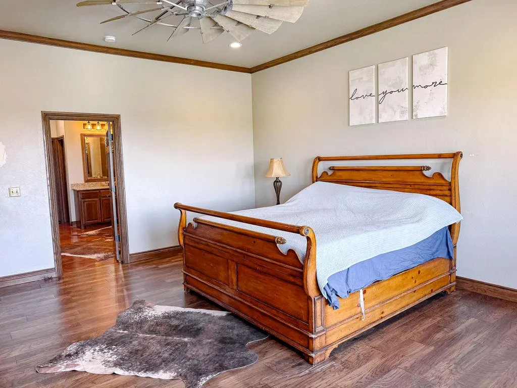 Photo 32 — 11905 N 1790 Road, Erick, OK 73645