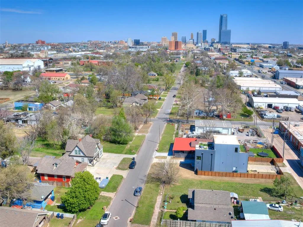 Photo 21 — 1615 NW 1st Street A & B, Oklahoma City, OK 73106