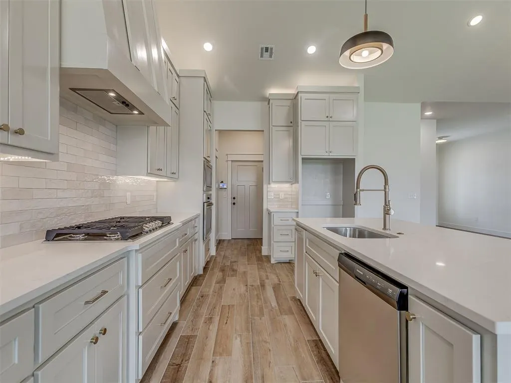 Photo 13 — 3912 Skyler Way, Norman, OK 73072