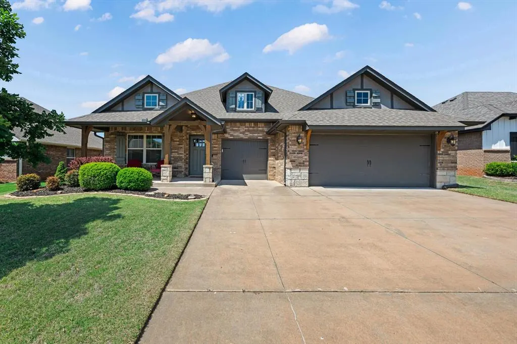 Front exterior — 9917 NW 143rd Street, Yukon, OK 73099