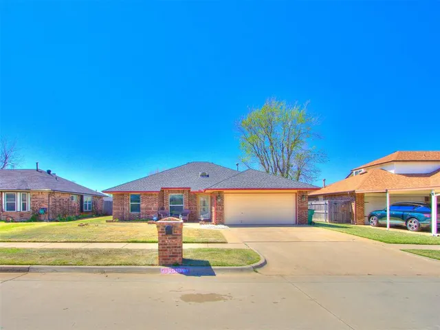 Photo 2 — 15013 Rick Road, Oklahoma City, OK 73170