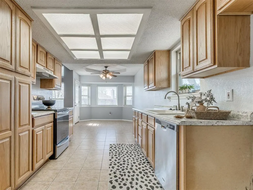 Photo 6 — 15013 Rick Road, Oklahoma City, OK 73170